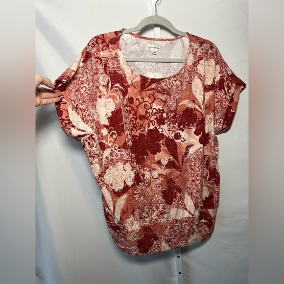 Wonderly Red Pattern Short Sleeve Women’s Blouse - Picture 1 of 6